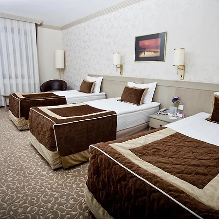 Sergah Szálloda 4*
