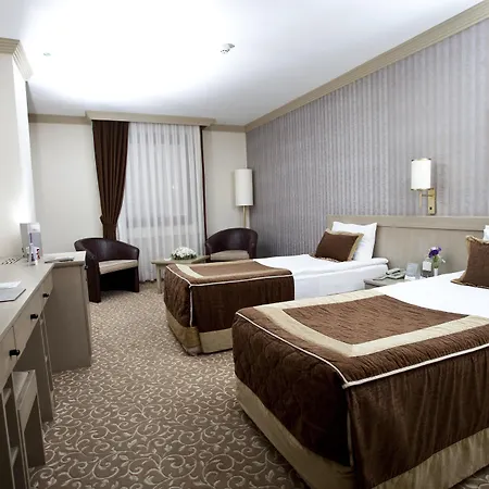 Sergah Hotel