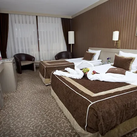 Hotel Sergah 4*