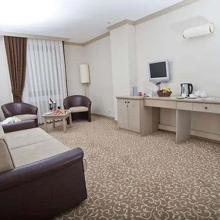 Sergah Hotel 4*